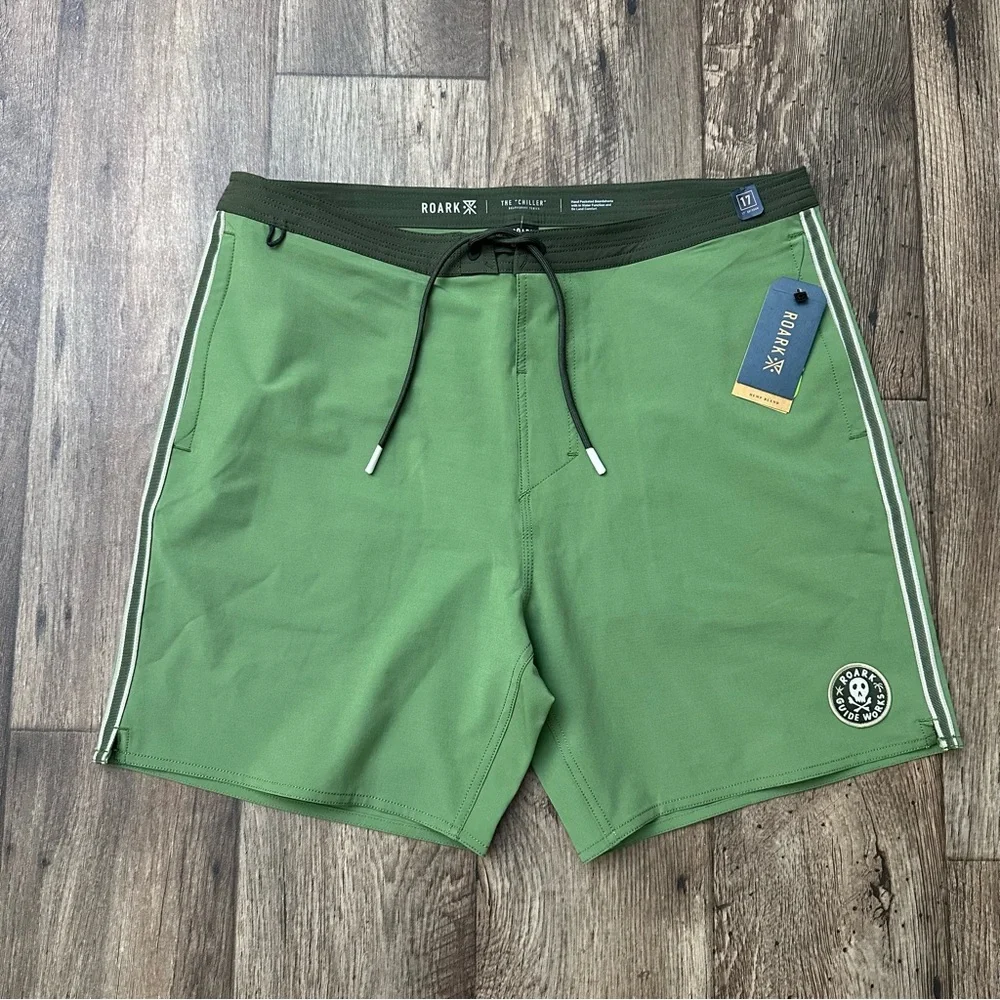 Roark Swim Skull Surf Board Shorts Men’s Size 34 Jungle Green